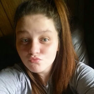 Meet your Posher, Kelli